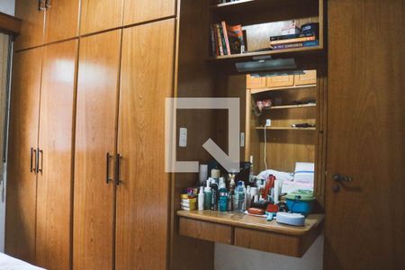 Casa à venda com 160m², 4 quartos e 4 vagas Casa à venda com 160m², 4 quartos e 4 vagasQuarto 2