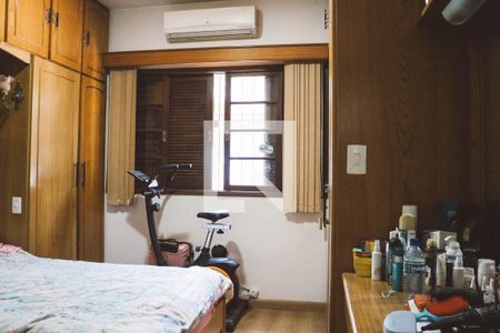 Casa à venda com 160m², 4 quartos e 4 vagas Casa à venda com 160m², 4 quartos e 4 vagasQuarto 2