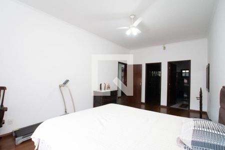 Casa à venda com 300m², 3 quartos e 5 vagasSuíte