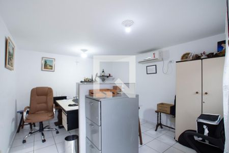 Casa à venda com 300m², 3 quartos e 5 vagasEscritório