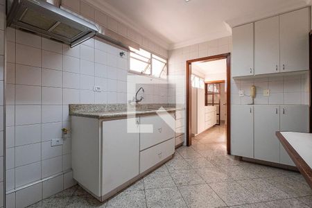 Apartamento para alugar com 140m², 3 quartos e 2 vagas Apartamento para alugar com 140m², 3 quartos e 2 vagasCozinha