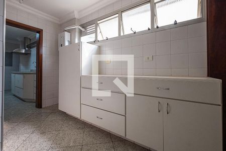 Apartamento para alugar com 140m², 3 quartos e 2 vagas Apartamento para alugar com 140m², 3 quartos e 2 vagasÁrea de Serviço
