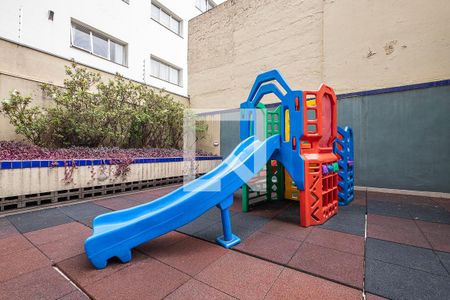 Apartamento para alugar com 140m², 3 quartos e 2 vagas Apartamento para alugar com 140m², 3 quartos e 2 vagasPlayground