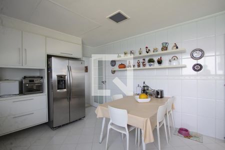 Apartamento à venda com 310m², 4 quartos e 3 vagasCozinha