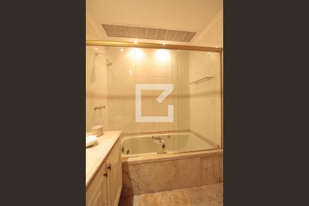 Apartamento à venda com 310m², 4 quartos e 3 vagasBanheiro