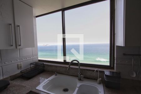 Apartamento à venda com 310m², 4 quartos e 3 vagas Apartamento à venda com 310m², 4 quartos e 3 vagasVista da cozinha