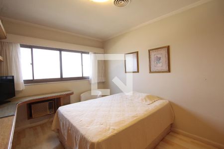 Apartamento à venda com 310m², 4 quartos e 3 vagasQuarto 2