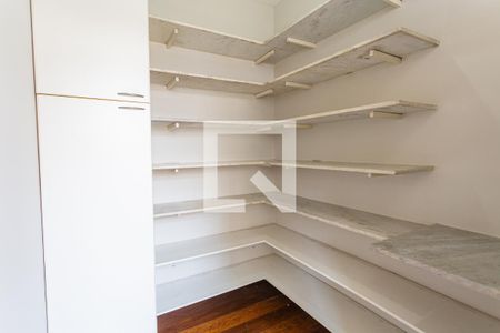 Apartamento para alugar com 139m², 4 quartos e 2 vagas Apartamento para alugar com 139m², 4 quartos e 2 vagasQuarto de Serviço/Despensa