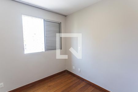 Apartamento para alugar com 139m², 4 quartos e 2 vagas Apartamento para alugar com 139m², 4 quartos e 2 vagasQuarto 2