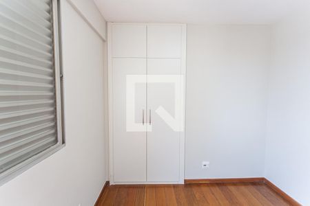 Apartamento para alugar com 139m², 4 quartos e 2 vagas Apartamento para alugar com 139m², 4 quartos e 2 vagasArmário do Quarto 4