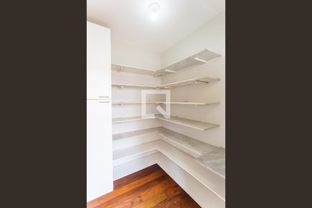 Apartamento para alugar com 139m², 4 quartos e 2 vagas Apartamento para alugar com 139m², 4 quartos e 2 vagasQuarto de Serviço/Despensa