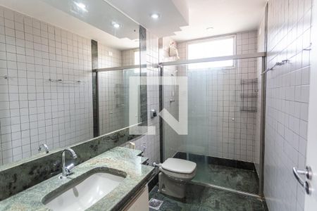 Apartamento para alugar com 139m², 4 quartos e 2 vagas Apartamento para alugar com 139m², 4 quartos e 2 vagasBanheiro da Suíte