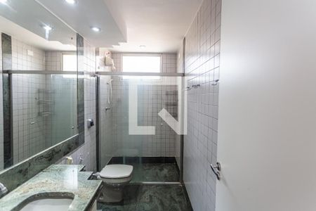 Banheiro da Suíte de apartamento para alugar com 4 quartos, 139m² em Sion, Belo Horizonte