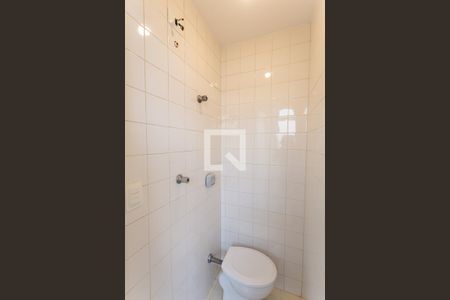 Apartamento para alugar com 139m², 4 quartos e 2 vagas Apartamento para alugar com 139m², 4 quartos e 2 vagasBanheiro de Serviço