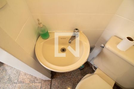Apartamento para alugar com 97m², 3 quartos e 2 vagasBanheiro de Serviço