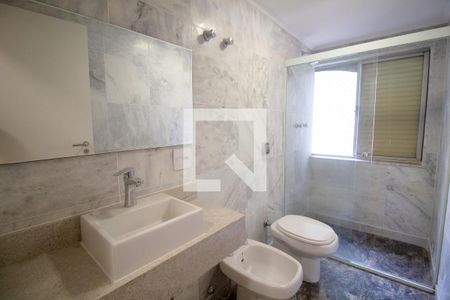 Apartamento para alugar com 131m², 2 quartos e 1 vaga Apartamento para alugar com 131m², 2 quartos e 1 vagaBanheiro