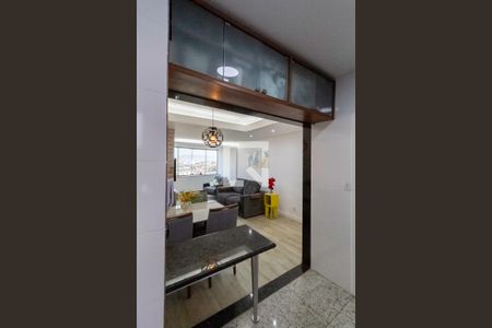 Apartamento à venda com 71m², 3 quartos e 2 vagasCozinha