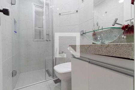 Apartamento à venda com 71m², 3 quartos e 2 vagasBanheiro social
