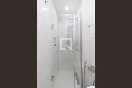 Apartamento à venda com 71m², 3 quartos e 2 vagasBanheiro social