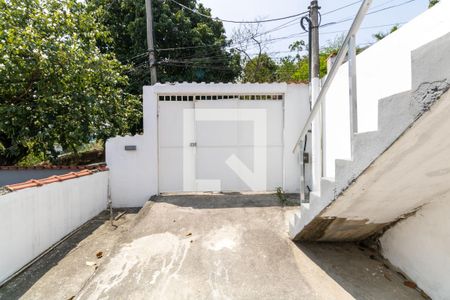 Casa para alugar com 90m², 2 quartos e 1 vagaQuintal