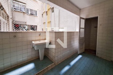 Apartamento para alugar com 140m², 3 quartos e sem vagaÁrea de Serviço