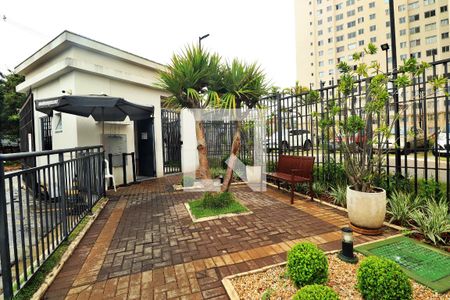 Apartamento para alugar com 42m², 2 quartos e 1 vagaFachada e portaria