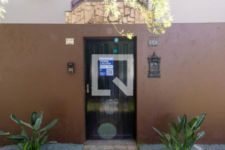 Casa à venda com 257m², 5 quartos e 4 vagasFachada/Placa