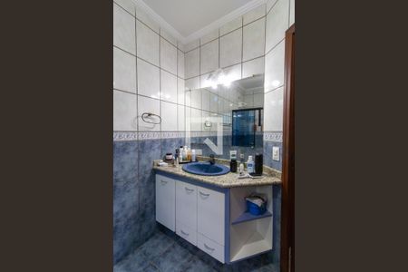 Casa à venda com 257m², 5 quartos e 4 vagasBanheiro