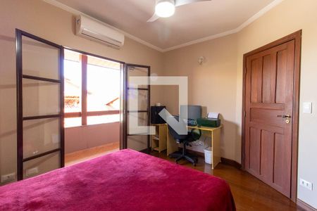 Casa à venda com 257m², 5 quartos e 4 vagasQuarto 4