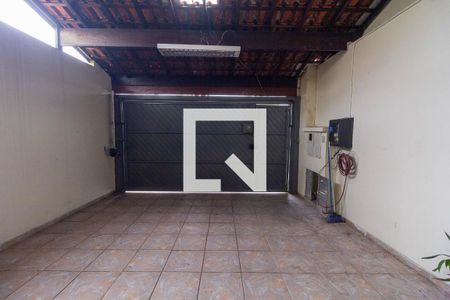 Casa para alugar com 125m², 3 quartos e 3 vagas Casa para alugar com 125m², 3 quartos e 3 vagasGaragem