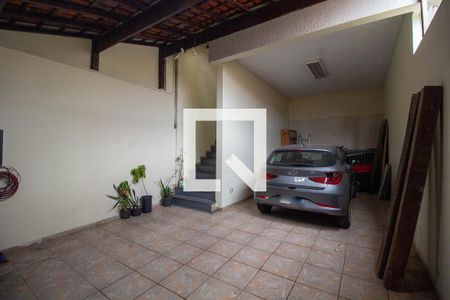 Casa para alugar com 125m², 3 quartos e 3 vagas Casa para alugar com 125m², 3 quartos e 3 vagasGaragem