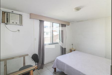 Apartamento à venda com 104m², 3 quartos e 2 vagas Apartamento à venda com 104m², 3 quartos e 2 vagasSuíte