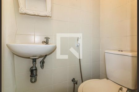 Apartamento à venda com 104m², 3 quartos e 2 vagas Apartamento à venda com 104m², 3 quartos e 2 vagasÁrea de Serviço - Banheiro