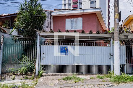 Casa à venda com 270m², 4 quartos e 3 vagasFachada