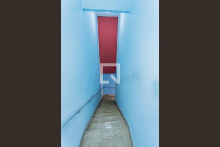 Casa à venda com 270m², 4 quartos e 3 vagasEscada