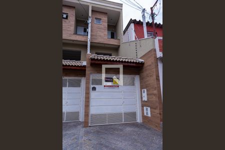 Casa à venda com 130m², 2 quartos e 2 vagasFachada