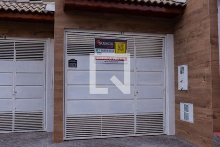 Casa à venda com 130m², 2 quartos e 2 vagasFachada