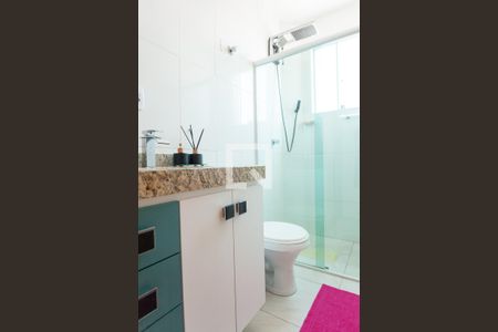 Apartamento à venda com 180m², 3 quartos e 2 vagas Apartamento à venda com 180m², 3 quartos e 2 vagasBanheiro 2