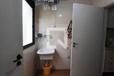 Apartamento para alugar com 106m², 4 quartos e 1 vagaÁrea de Serviço