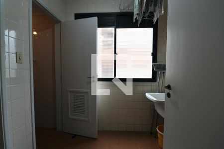 Apartamento para alugar com 106m², 4 quartos e 1 vagaÁrea de Serviço