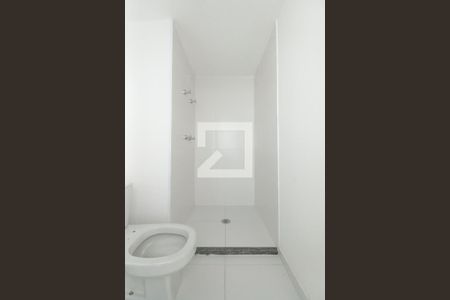 Banheiro de apartamento à venda com 1 quarto, 40m² em Centro, Campinas