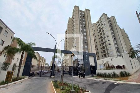 Apartamento para alugar com 54m², 2 quartos e 1 vagaFachada e Portária