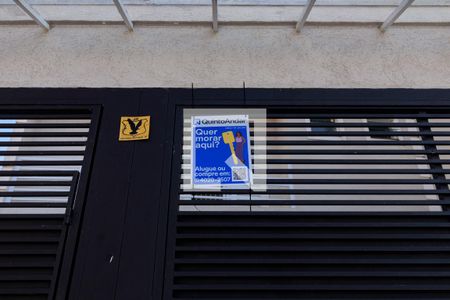 Casa à venda com 195m², 3 quartos e 4 vagasPlaquinha + Fachada