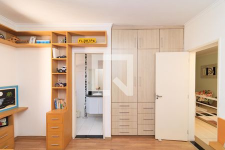 Casa à venda com 195m², 3 quartos e 4 vagasSuíte 3