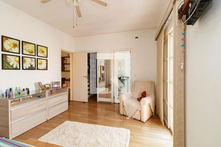 Casa à venda com 195m², 3 quartos e 4 vagasSuíte 2