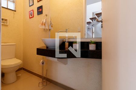 Casa à venda com 195m², 3 quartos e 4 vagasLavabo