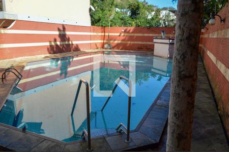 Casa de condomínio à venda com 75m², 3 quartos e 1 vagaÁrea comum - Piscina
