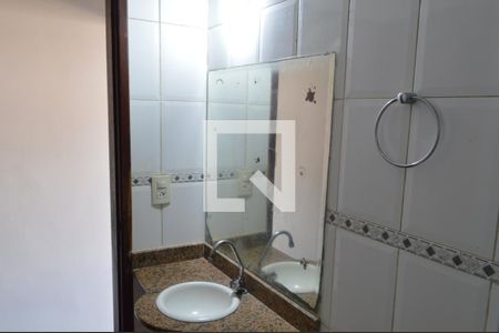 Casa de condomínio à venda com 75m², 3 quartos e 1 vagaBanheiro