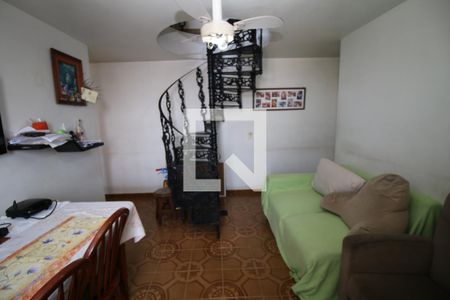 Sala de apartamento à venda com 3 quartos, 103m² em Olaria, Rio de Janeiro
