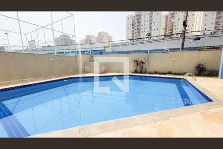 Apartamento à venda com 170m², 4 quartos e 2 vagas Apartamento à venda com 170m², 4 quartos e 2 vagasÁrea comum - Piscina
